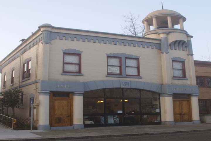 Old-town-hall-vacaville-CA